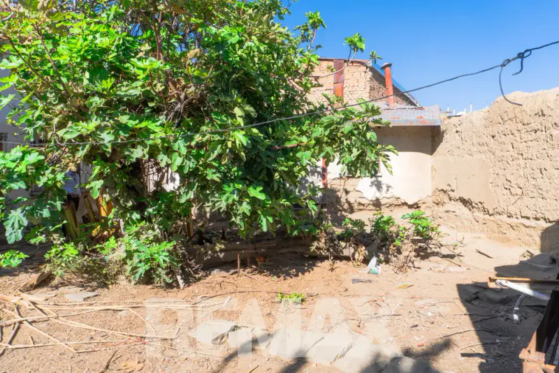 Foto 16 de Casa a Precio de Terreno en Venta Calle Jordan