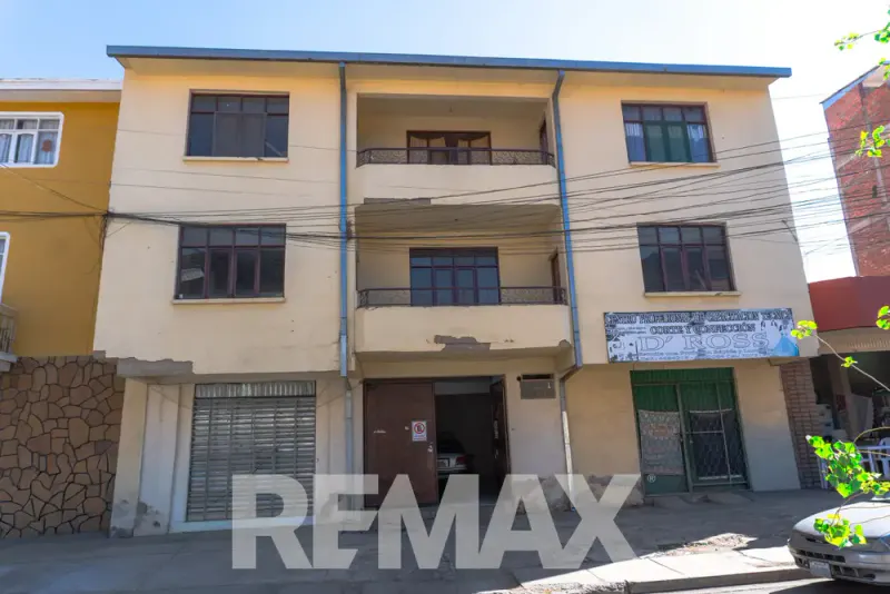 Foto 12 de Casa a Precio de Terreno en Venta Calle Jordan