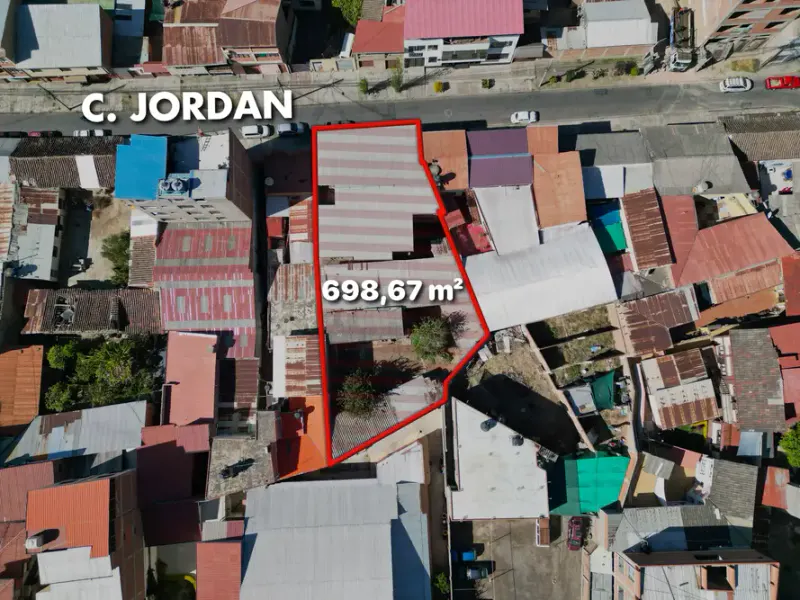 Foto 19 de Casa a Precio de Terreno en Venta Calle Jordan