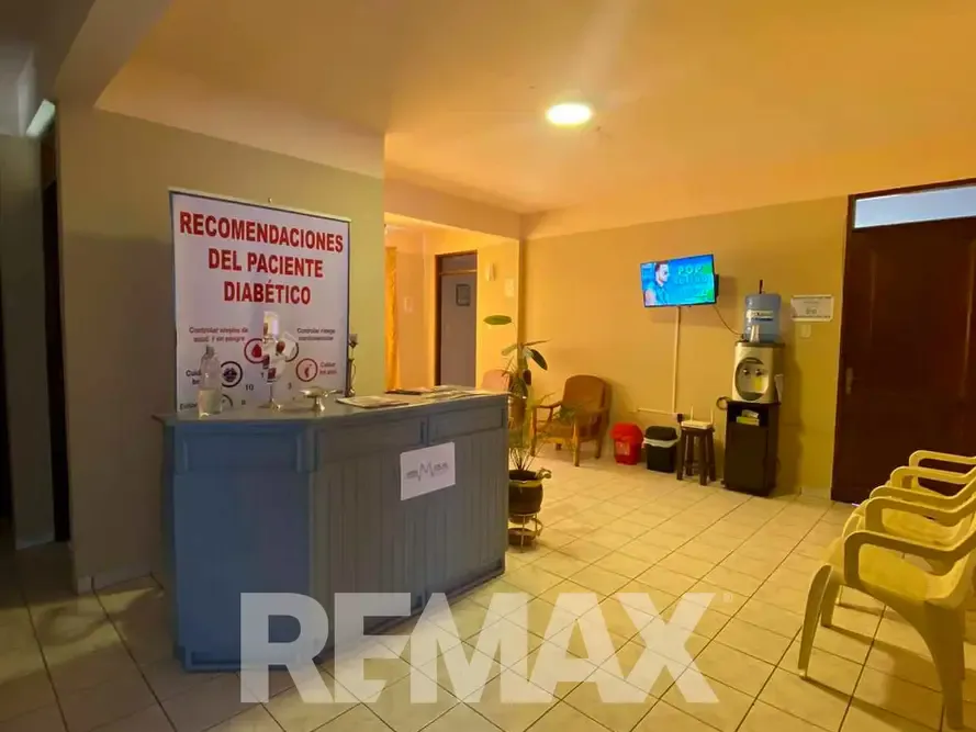 Foto 3 de Casa a Precio de Terreno en Venta Calle Jordan