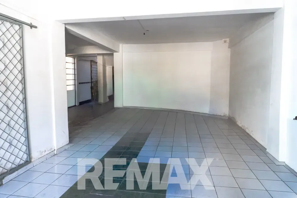 Foto 13 de Casa a Precio de Terreno en Venta Calle Jordan