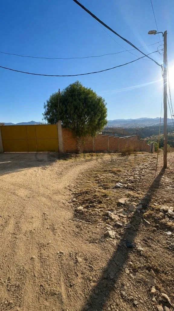 Foto 3 de Lote en Venta en Esquina Cerca al Mercado Abasto Ex Fundo Ckatalla Baja