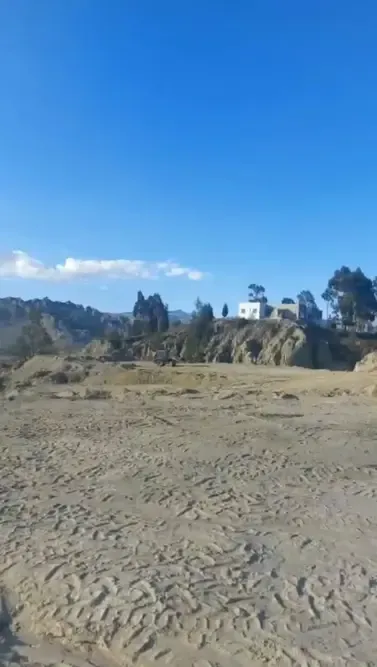 Foto 3 de Terreno de 7.000 m² en Achocalla, La Paz