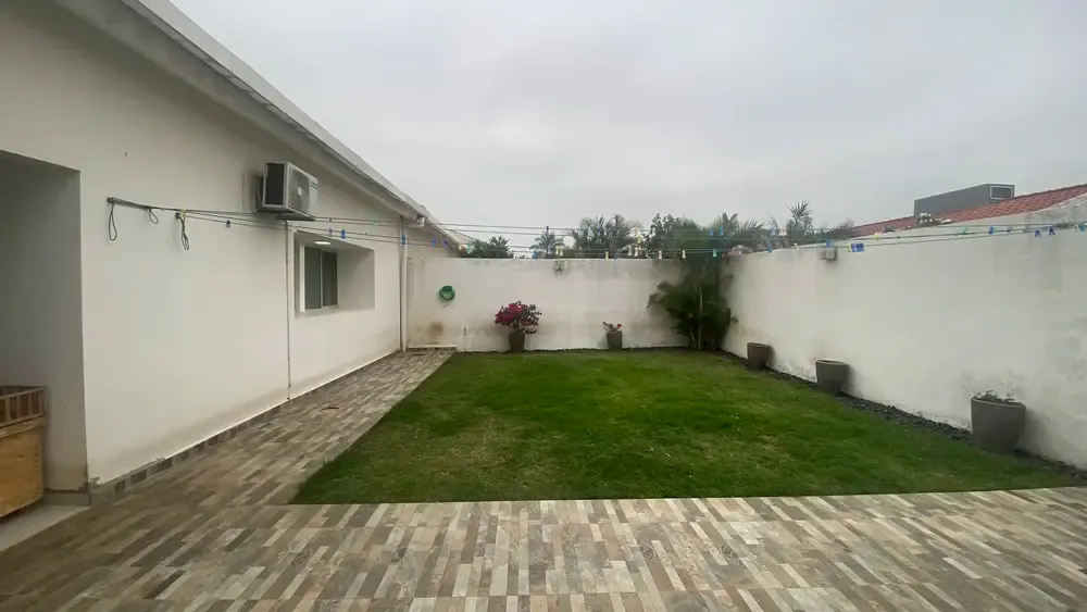 Foto 12 de Casa de 3 Dorm en Venta - Condominio Asa I Av. Doble Via La Guardia