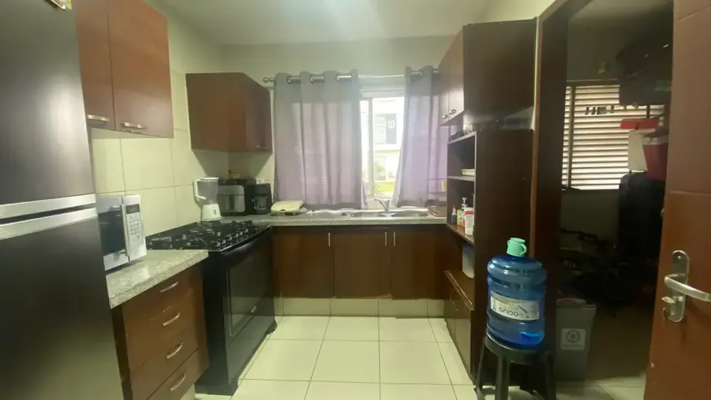 Foto 2 de Casa de 3 Dorm en Venta - Condominio Asa I Av. Doble Via La Guardia