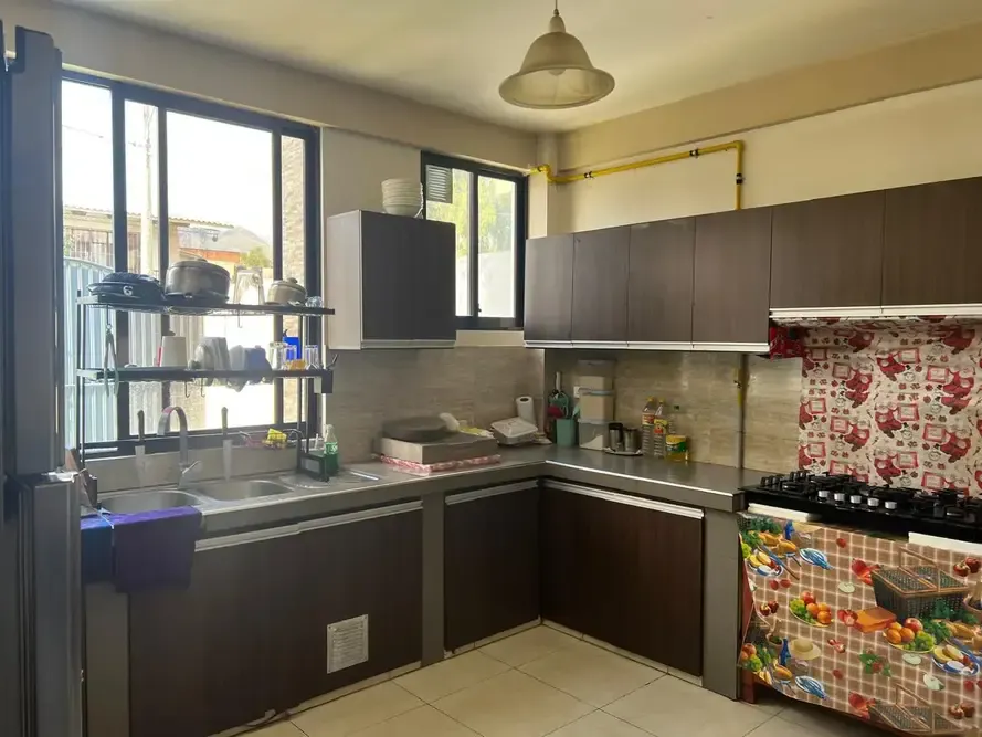 Foto 5 de Casa en Esquina con Amplio Jardín y Terraza – Espacio, Privacidad y Confort en un Solo Lugar.