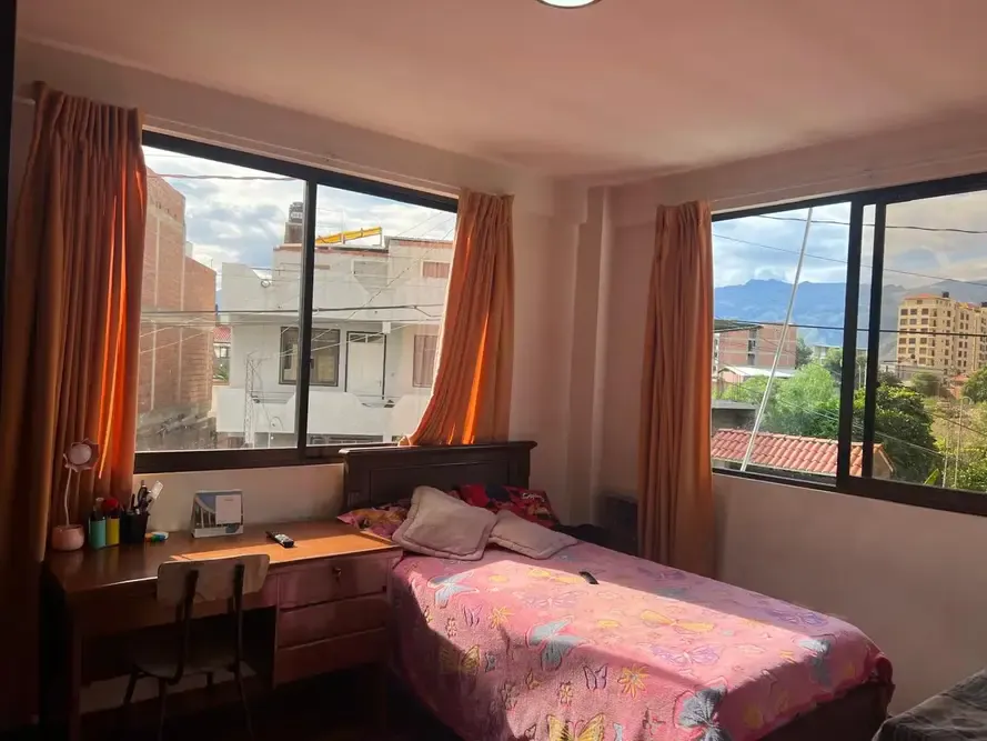 Foto 13 de Casa en Esquina con Amplio Jardín y Terraza – Espacio, Privacidad y Confort en un Solo Lugar.