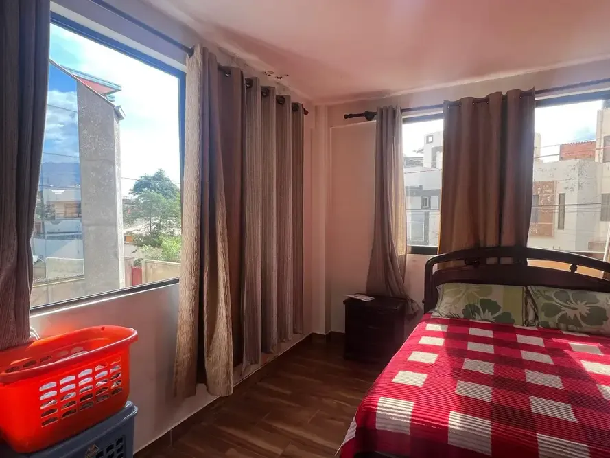 Foto 16 de Casa en Esquina con Amplio Jardín y Terraza – Espacio, Privacidad y Confort en un Solo Lugar.