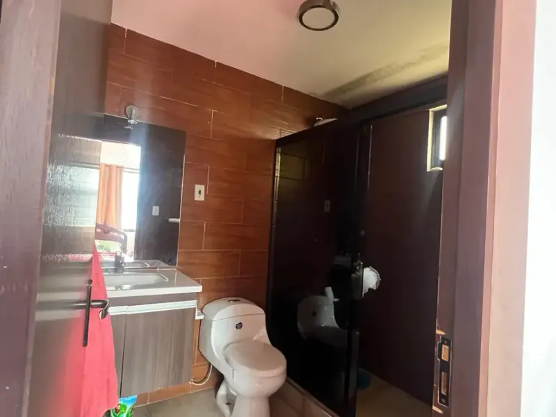 Foto 14 de Casa en Esquina con Amplio Jardín y Terraza – Espacio, Privacidad y Confort en un Solo Lugar.