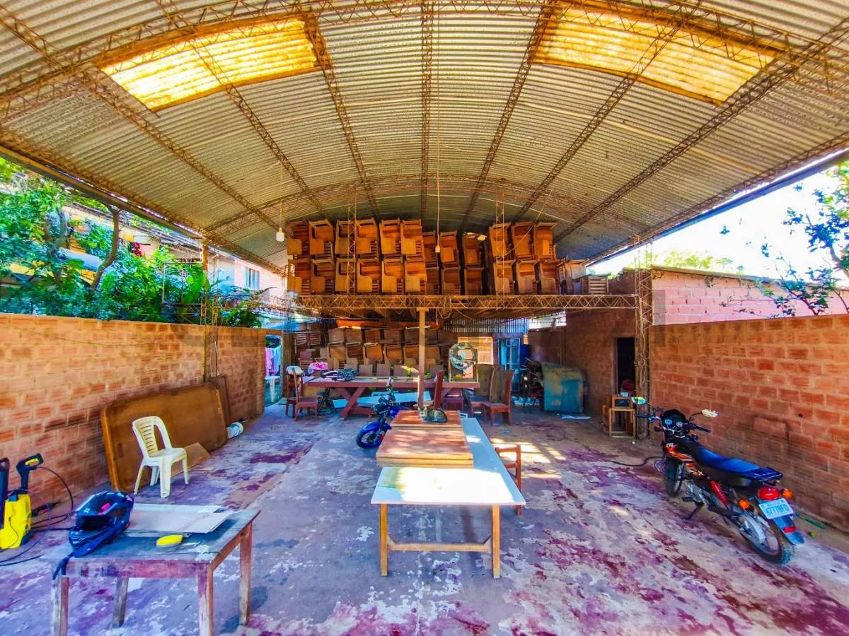 Foto 6 de Amplia Vivienda con Galpon en Venta, Cerca del Nuevo Mercado Abasto
