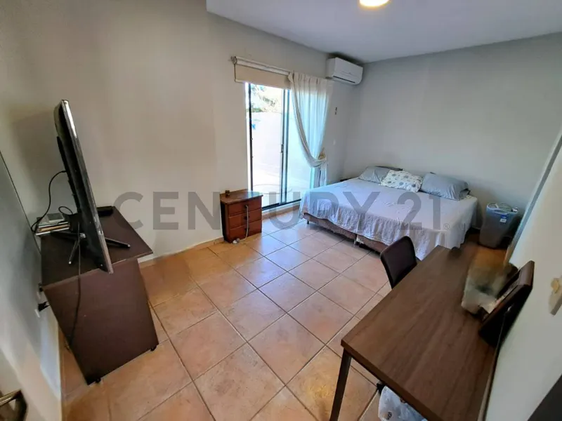 Foto 6 de Casa en Anticretico Zona Oeste Doble Via La Guardia