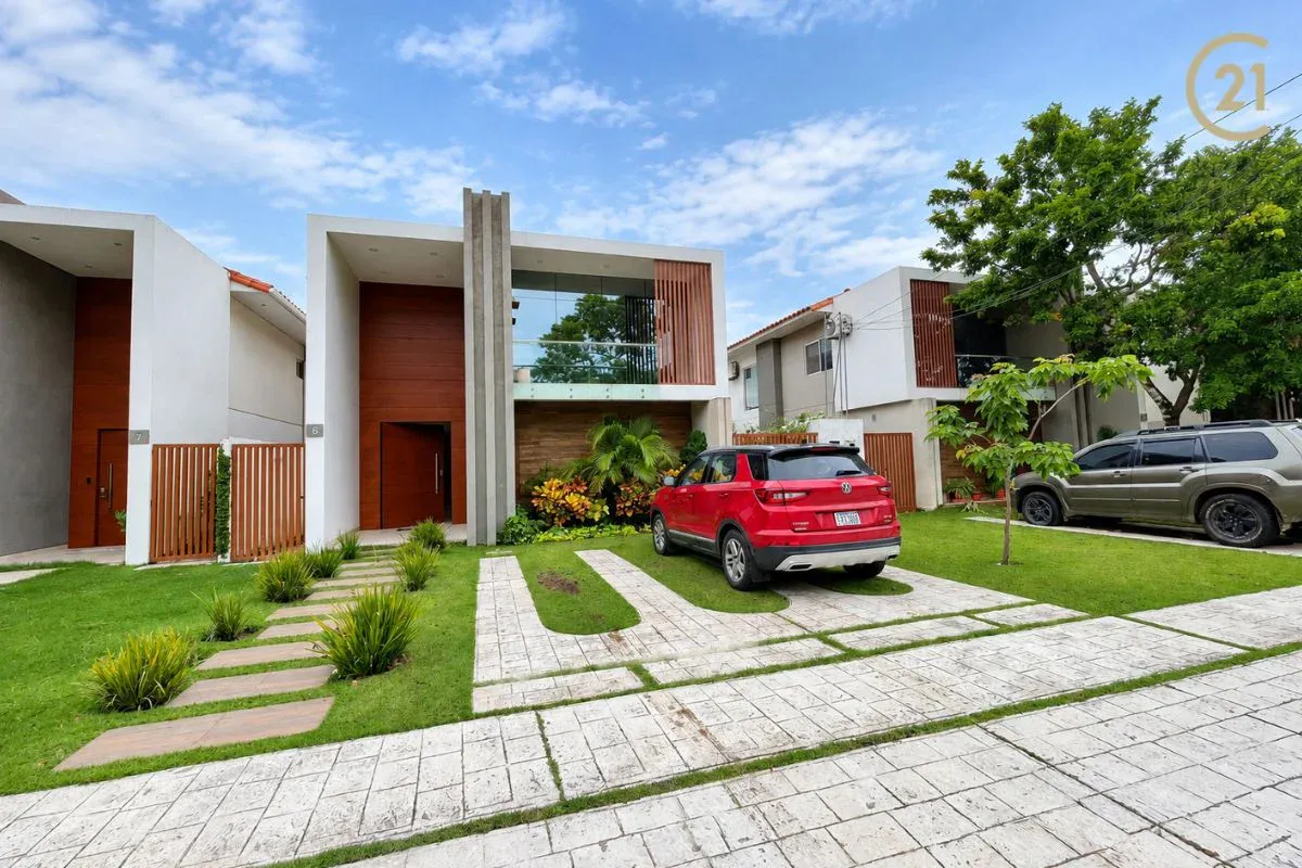 Foto 1 de Casa en Alquiler - Bosques de La Colinas (Zona Norte