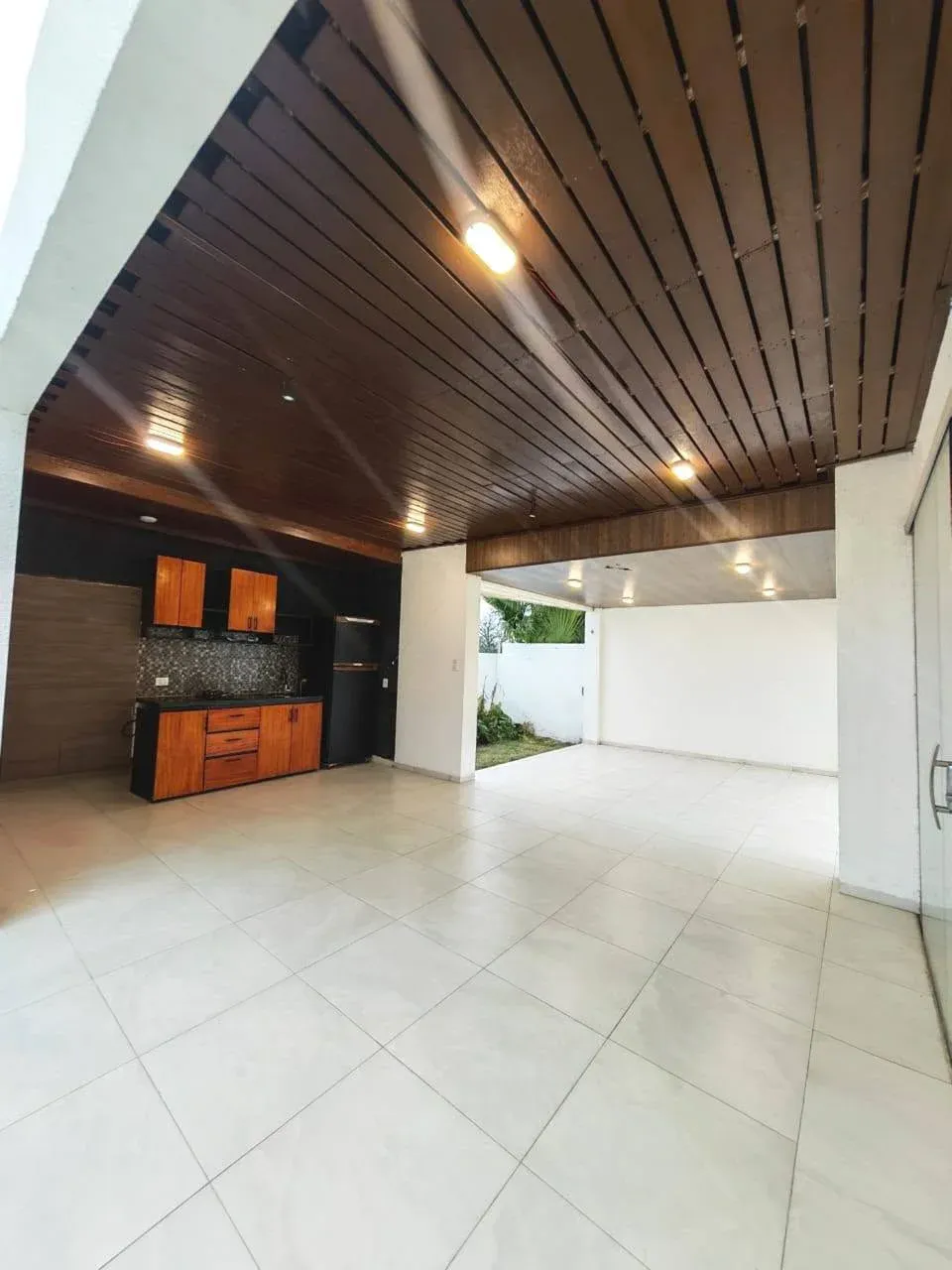 Foto 7 de Amplia y Moderna Casa en Condominio en Urubo en Alquiler