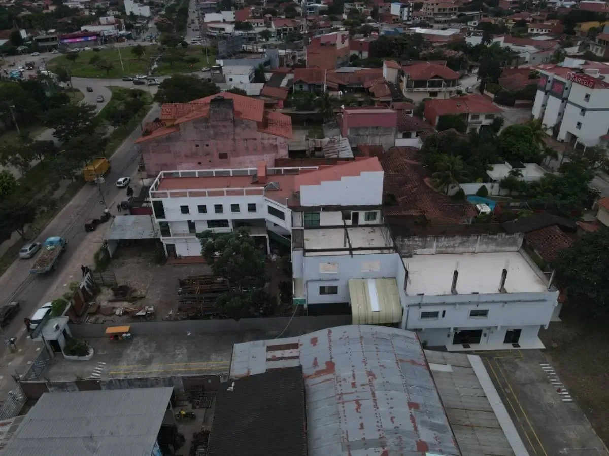 Foto 5 de Edificio Comercial