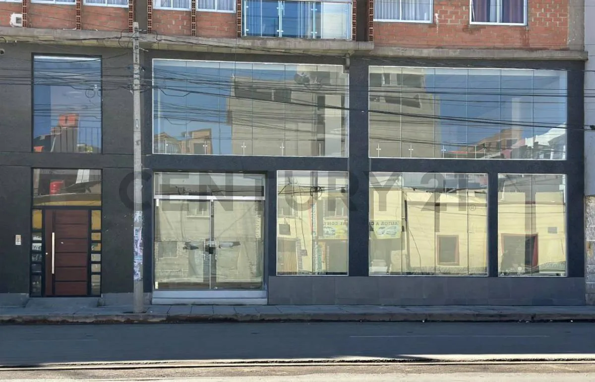 Foto 1 de Showroom en Alquiler Sobre Av. 6 de Agosto – Excelente Ubicación
