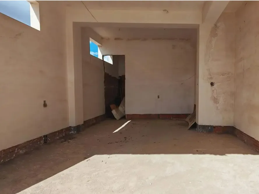 Foto 5 de Casa con Construcción en Venta Buena Ubicación Zona Sud – Calle Toledo y Av. Circunvalación