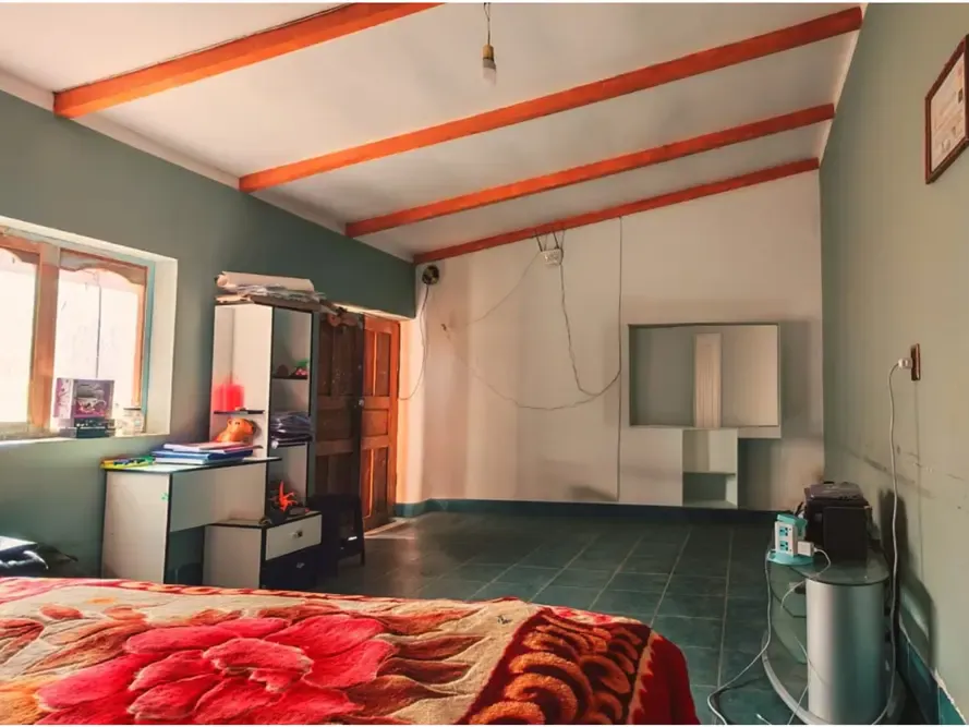 Foto 4 de Casa con Construcción en Venta Buena Ubicación Zona Sud – Calle Toledo y Av. Circunvalación