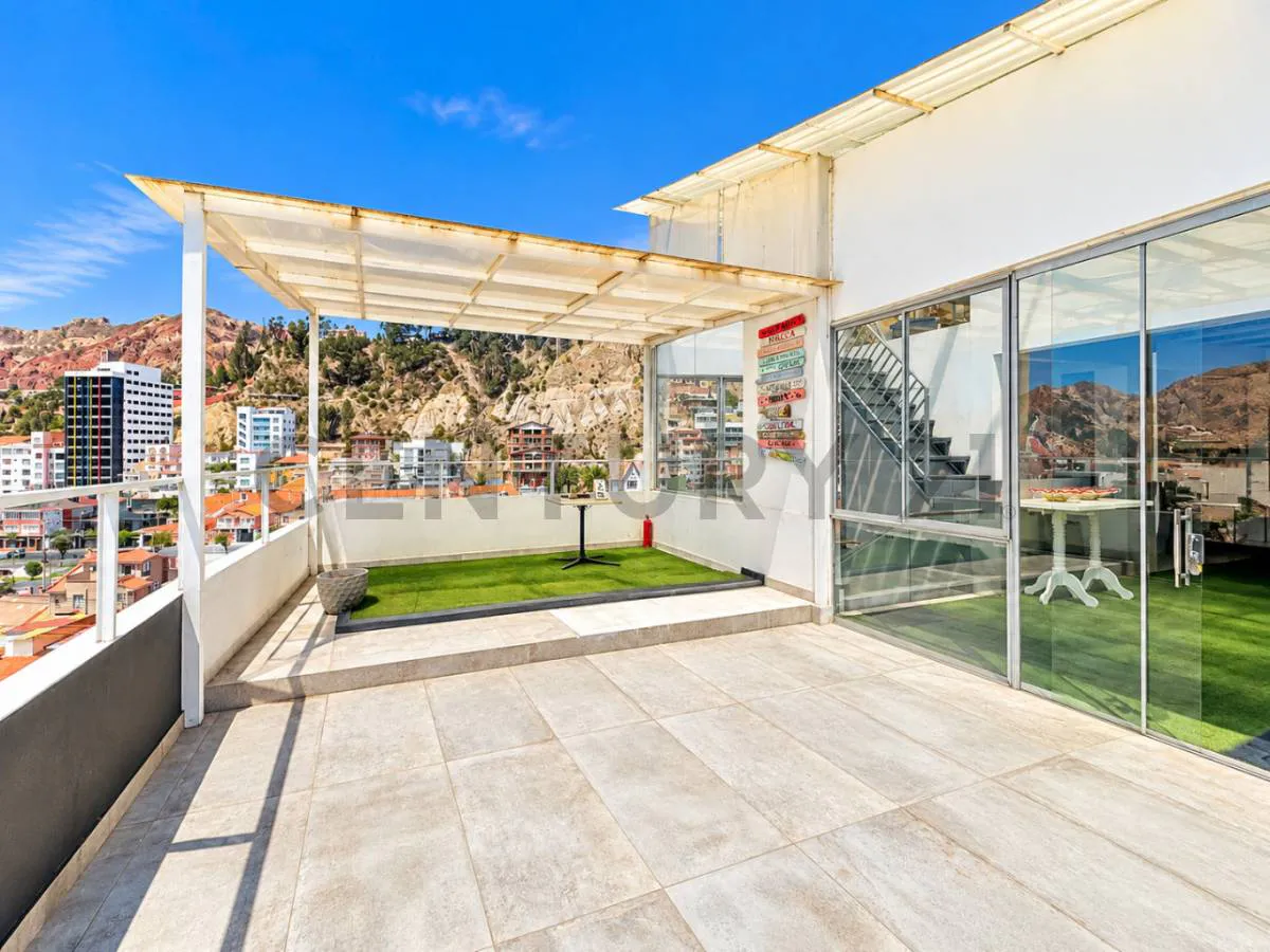 Foto 1 de Casa para Oficina en Alquiler con Terraza | Av. Mecapaca Obrajes