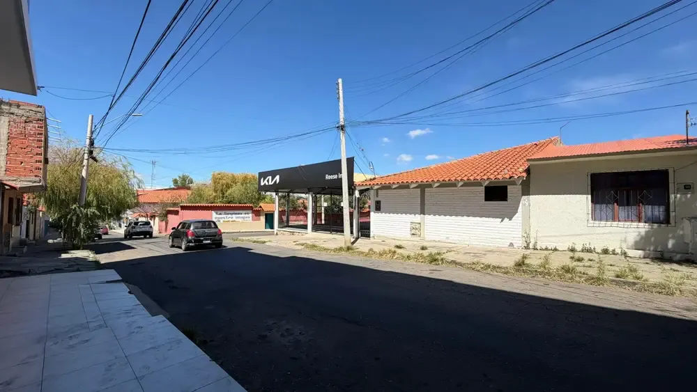 Foto 4 de Esquina comercial estratégica en Villa Fátima – 700 m² construidos