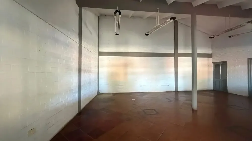 Foto 3 de Esquina comercial estratégica en Villa Fátima – 700 m² construidos