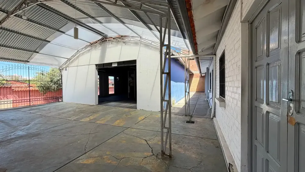 Foto 15 de Esquina comercial estratégica en Villa Fátima – 700 m² construidos