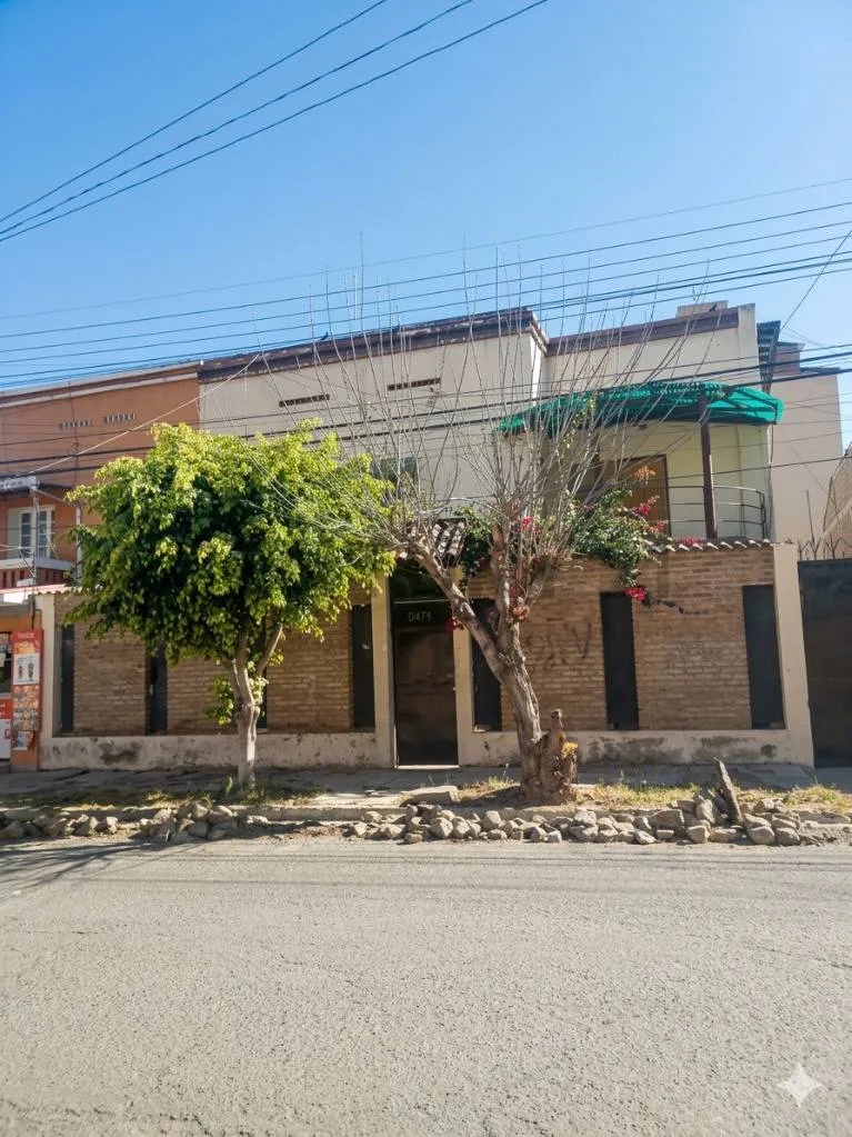 Foto 1 de Casa como lote en venta, calle Beni casi Tarija