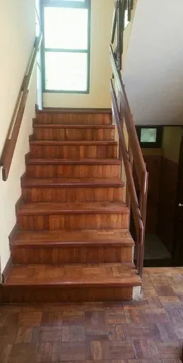 Foto 3 de Casa Bien Ubicada Próxima Av. América Y Melchor Perez 178 M2