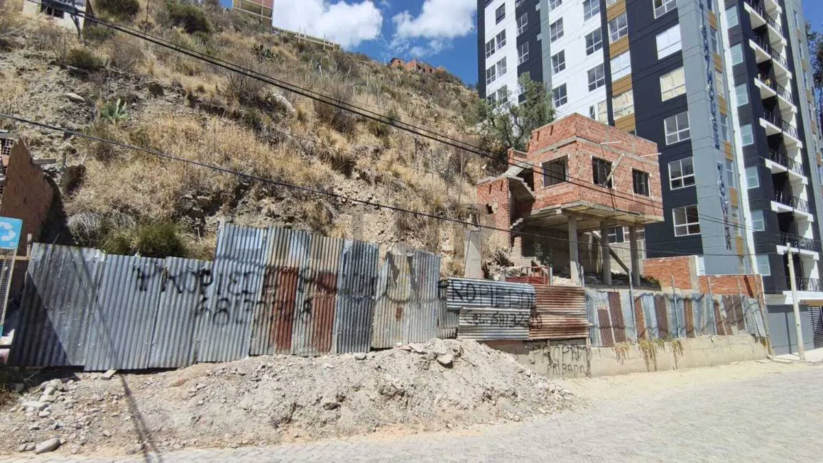 Foto 1 de Terreno en Venta Irpavi