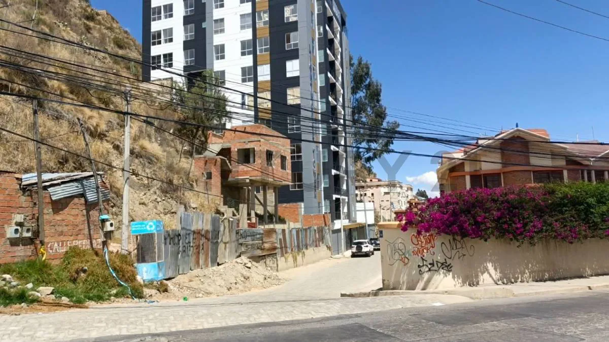 Foto 10 de Terreno en Venta Irpavi