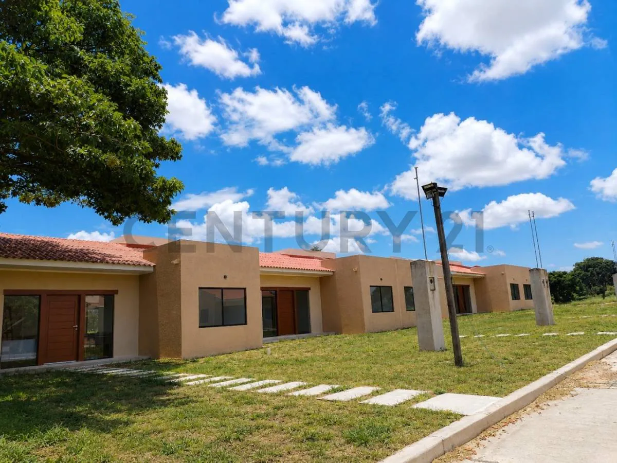 Foto 1 de Casas en Venta a Credito Directo de 3 Dormitorios