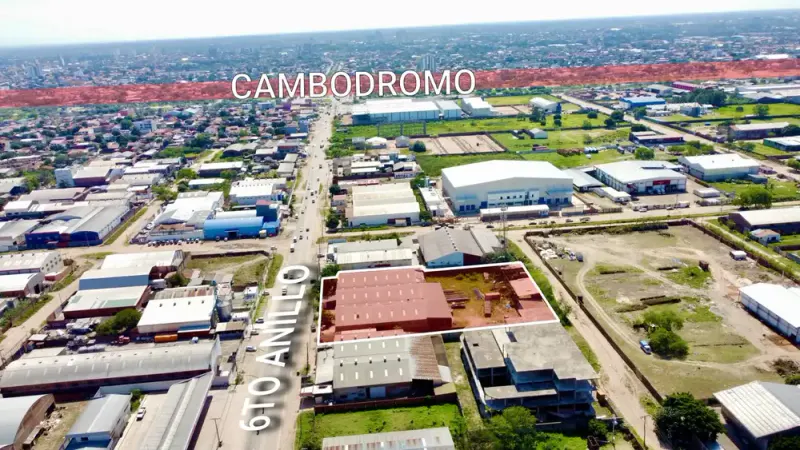 Foto 17 de Una Ubicación Que Hace La Diferencia /5.485 m² de terreno | 60 m de frente | 2 calles | 3 tinglados