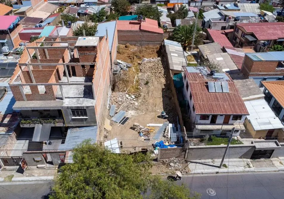 Foto 3 de Lote en Venta Zona Temporal - Calle Mostajo