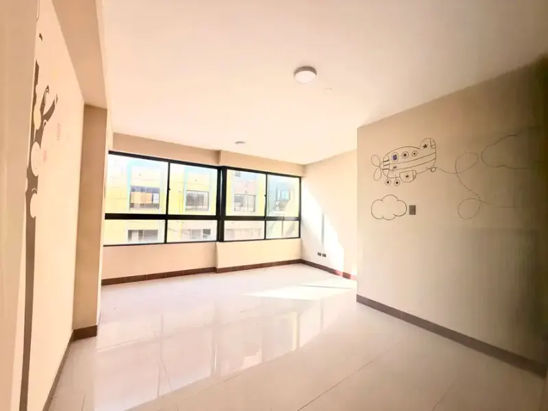 Foto 17 de Local Comercial en Alquiler – Piso 2 Completo en El Centro de Cochabamba