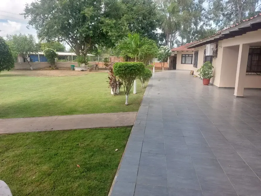 Foto 2 de Casa Quinta en Venta – Colpa Bélgica