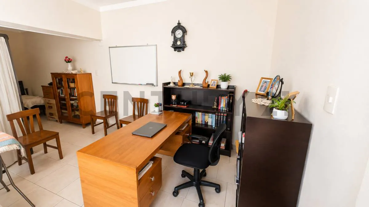 Foto 12 de 2 Casas en 1 en Alquiler – Ideal para Oficinas | Tarija