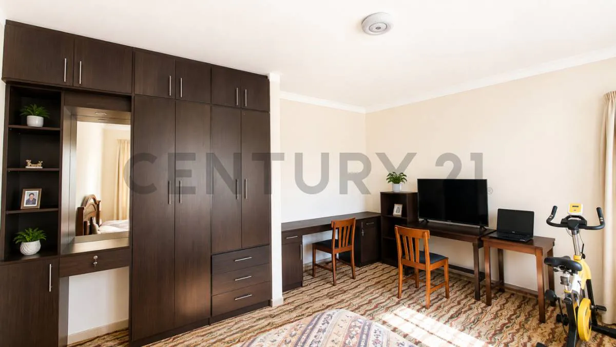 Foto 10 de 2 Casas en 1 en Alquiler – Ideal para Oficinas | Tarija