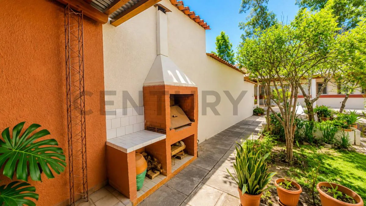 Foto 4 de 2 Casas en 1 en Alquiler – Ideal para Oficinas | Tarija