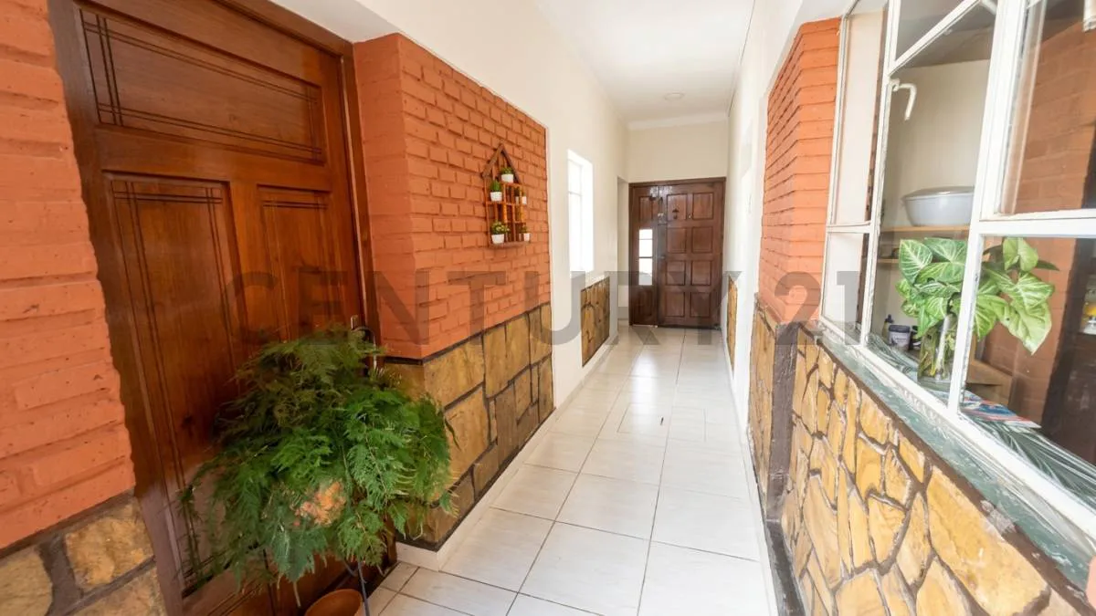 Foto 6 de 2 Casas en 1 en Alquiler – Ideal para Oficinas | Tarija