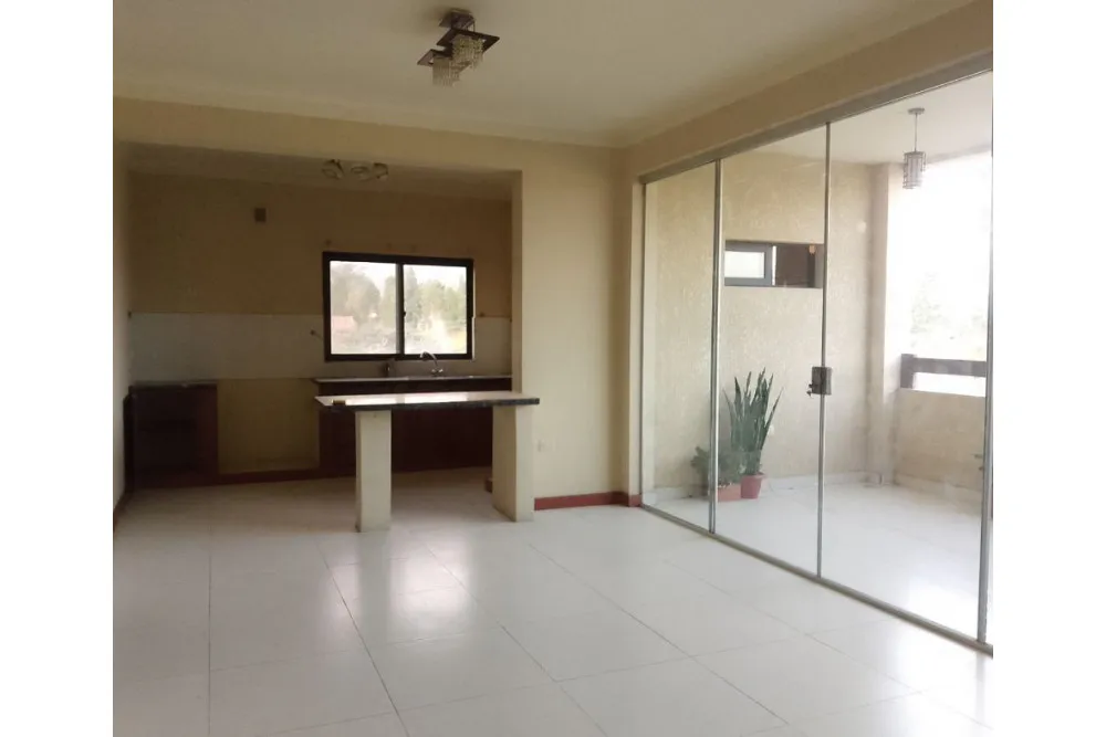 Foto 2 de “Depto en Condominio San Gerónimo con balcón y piscina – Tarija”