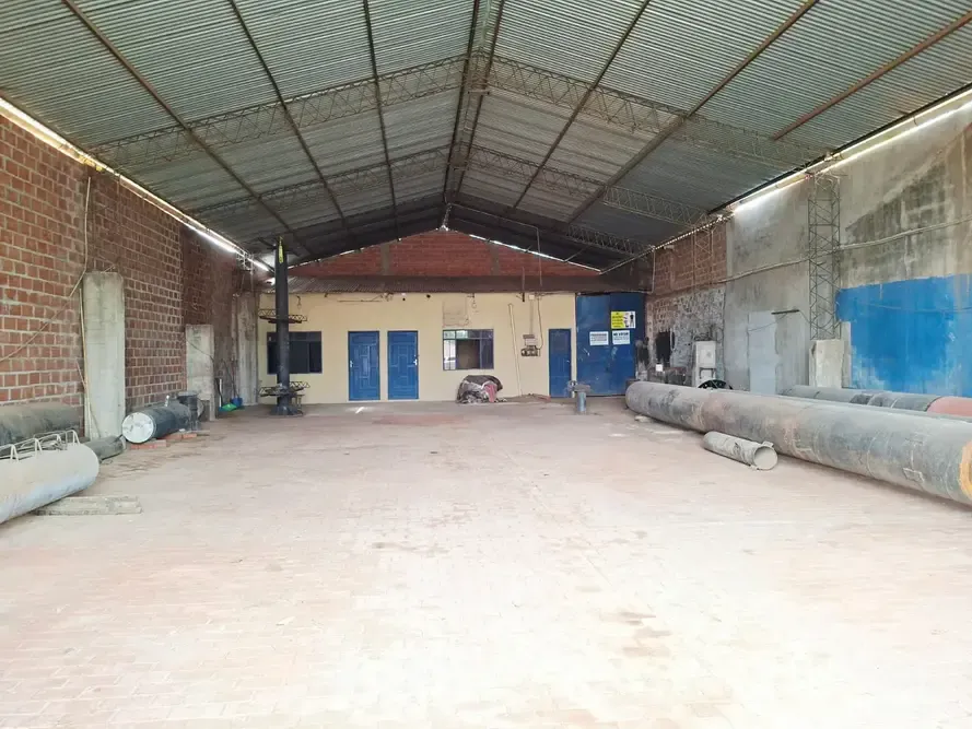 Foto 5 de Terreno con Galpón en Venta Av. Virgen de Lujan y Av. Montecristo, 9no anillo