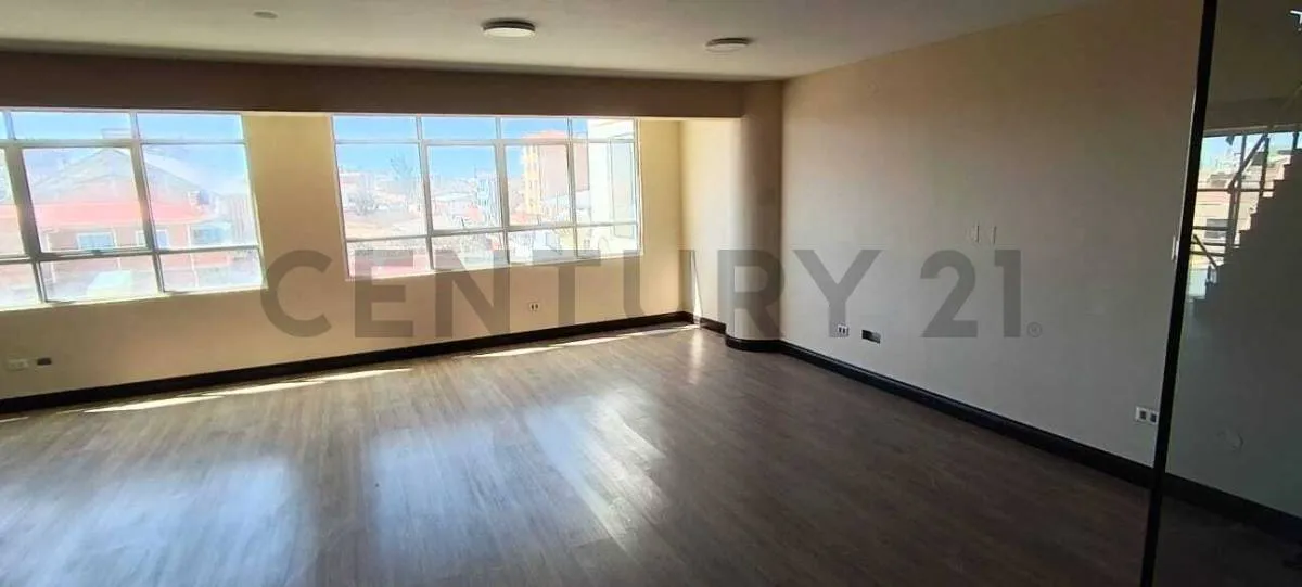Foto 3 de Oficina Nueva a Estrenar #13 Piso 3 en Alquiler – Oscar Malls, El Alto