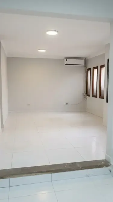 Foto 3 de 🏢 Oficinas en Alquiler – Edificio Radio Santa Cruz