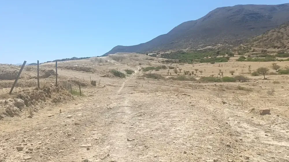 Foto 2 de Terreno comercial en venta en El Portillo, Tarija | 312 m² con gran potencial