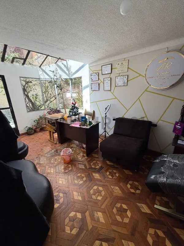 Foto 6 de Av. Landaeta Casa En Venta (Tembladerani)