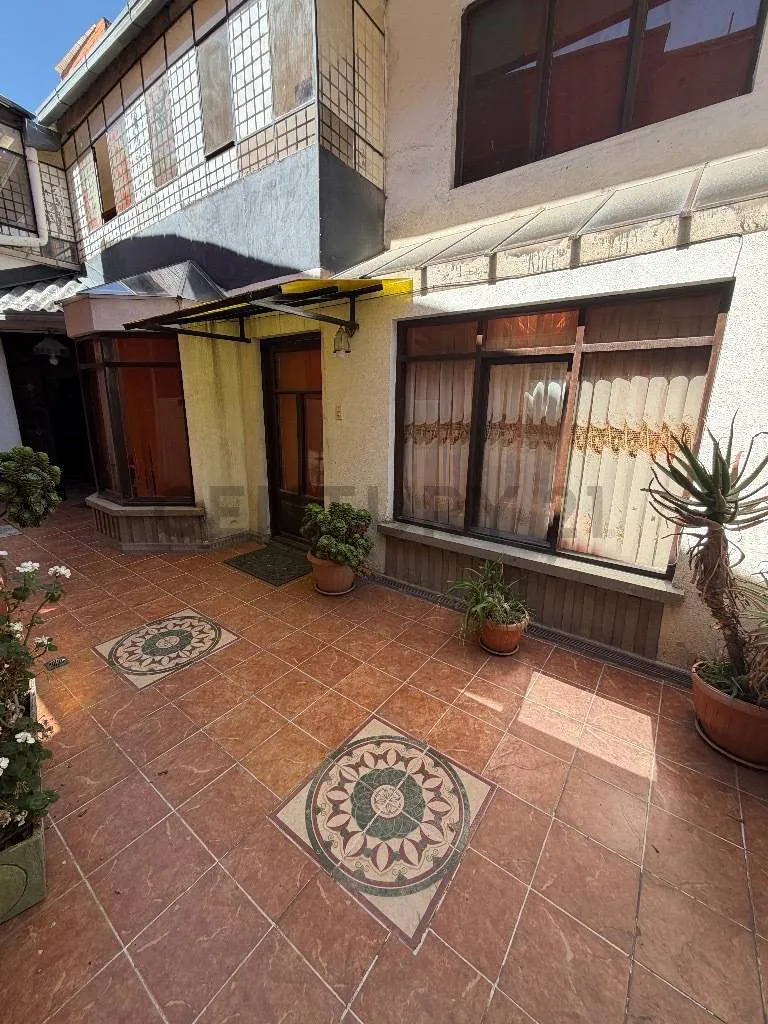 Foto 16 de Av. Landaeta Casa En Venta (Tembladerani)