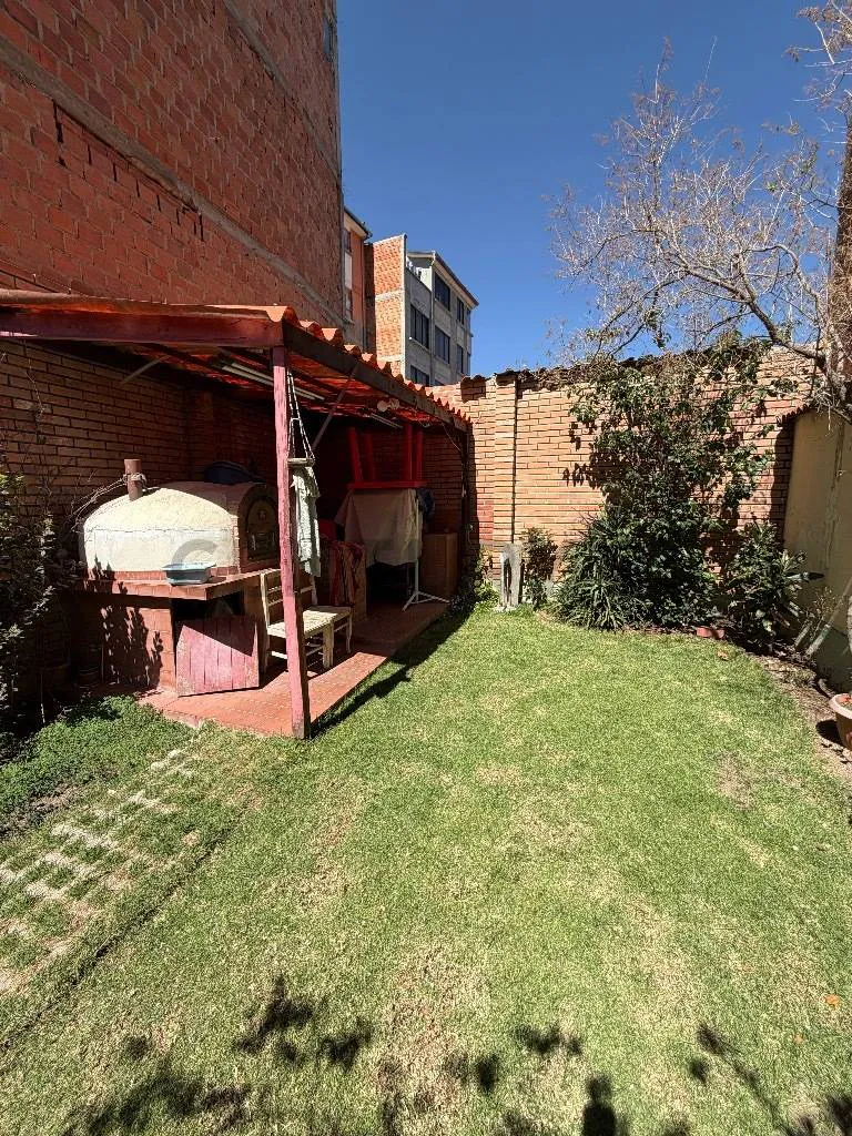 Foto 2 de Av. Landaeta Casa En Venta (Tembladerani)