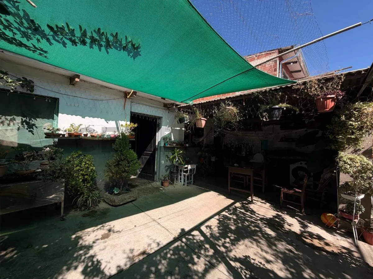 Foto 6 de Lote en Esquina de 321.50 Mt2 con Construcción a Medias Aguas| Víctor Ustariz