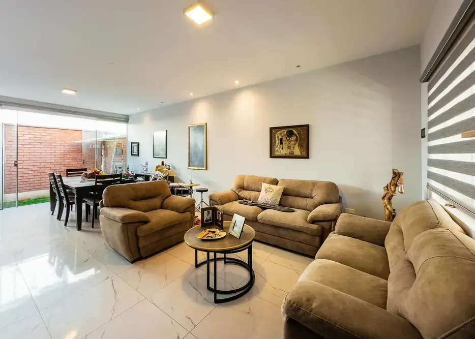 Foto 2 de Casa en Venta en Condominio Zona Sirpita