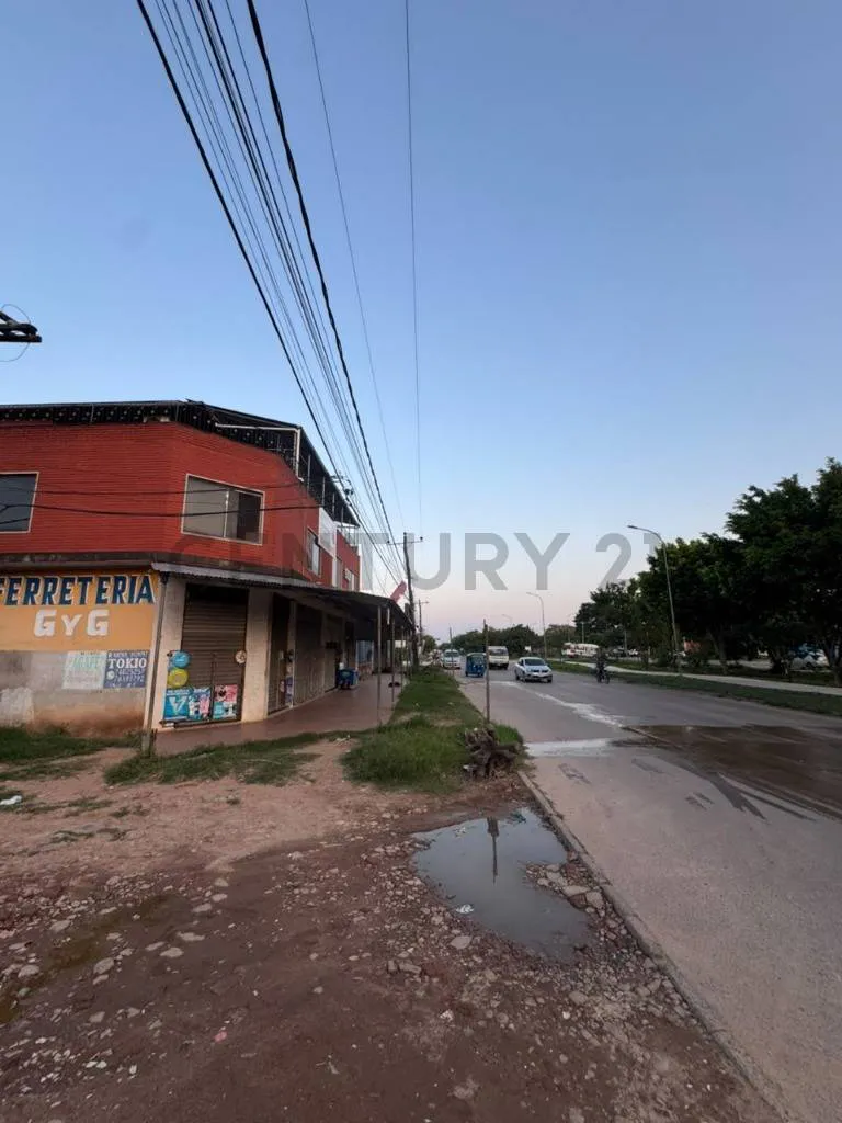 Foto 3 de Casa con Amplio y Hermoso Terreno en Venta para Desarrollo Inmobiliario