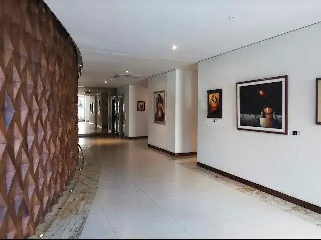 Foto 4 de En Alquiler Departamento Amob. en Equipetrol, Ed. La Riviera/Beauty Plaza
